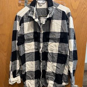 Old Navy Checkered Button-Up Shirt - Black and white flannel
